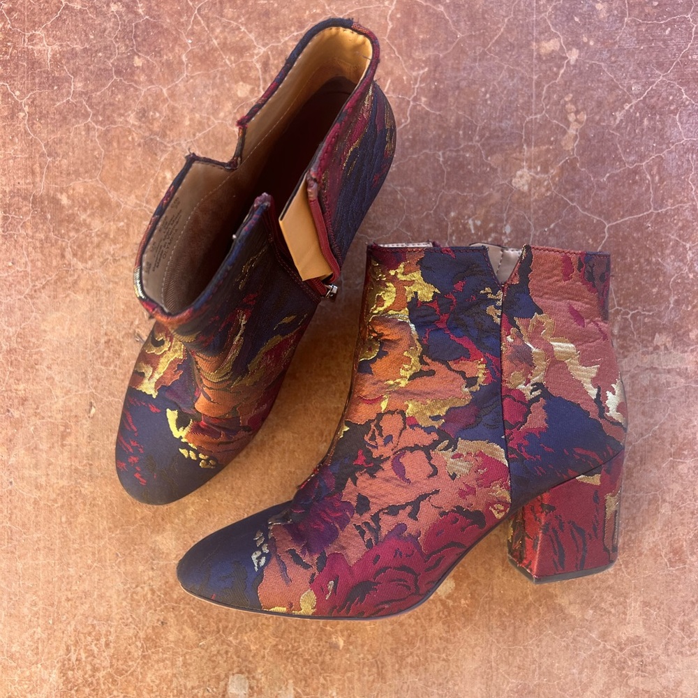 Women’s 9 Franco Sarto Jubilee Brocade Booties